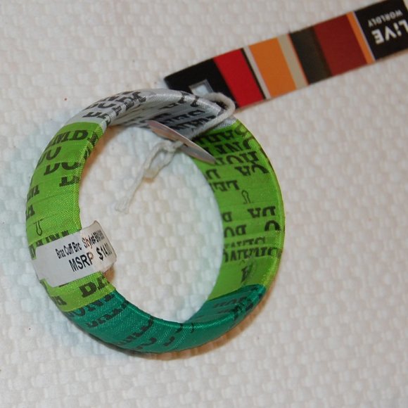 2 Live Worldly Red/Yellow/Blue & Green/White Bangle Bracelets Made in Brazil NWT - Picture 3 of 8